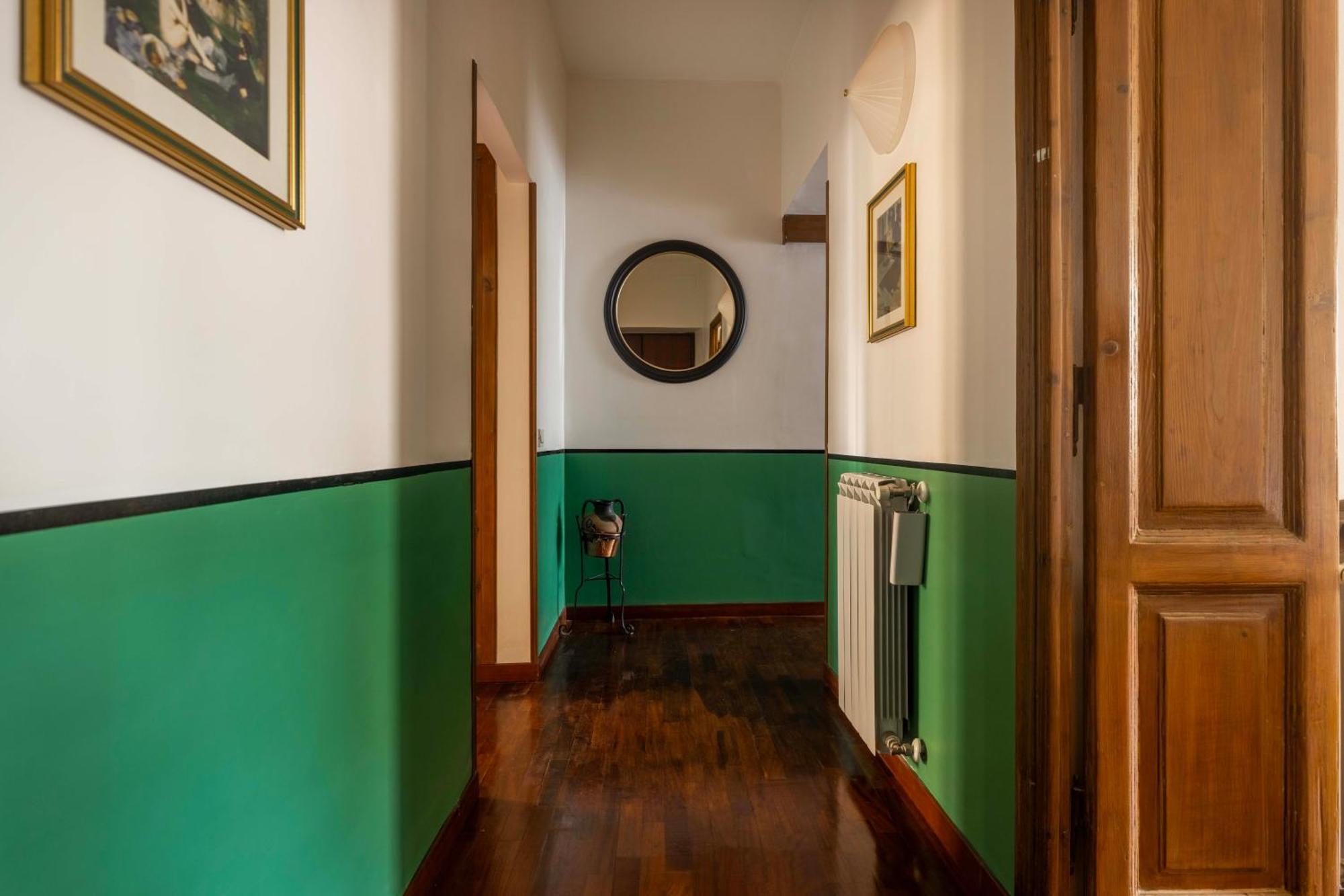 The Magic Of San Peter In The Heart Of Appartement Rome